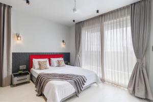 Celestial Sapphire by StayJade Pool Luxury Veg