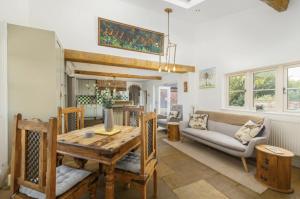 Luxury Cheshire Farmhouse -Sleeps 14 -Hot Tub