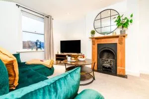 Charming Tooting Hideaway garden, resident parking, near Tooting hospital - London