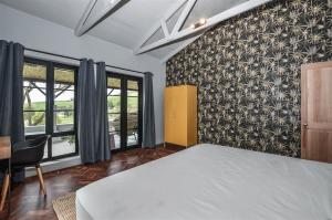 4 Bedroom Farm House