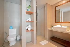 Stunning Apartments Across My Khe Beach ! Rooftop Pool & Gym