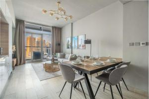 GuestReady - Exquisite living with Marina views