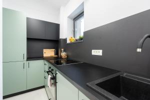 Bright Apartment - Top Location - Charming Balcony