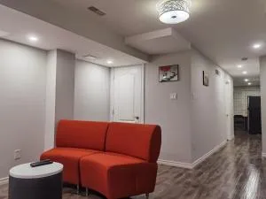 Cozy Suite! Separate Entry, 1 Parking - Aurora