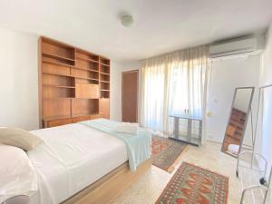 Sea view apartment Lucentum