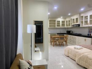 Patong Center Comfort Stay