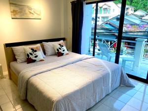 Patong Center Comfort Stay