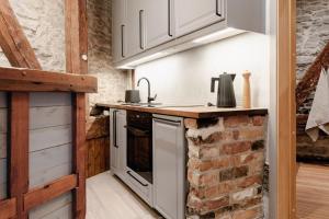 Stunning Three-Level Apartment in Historic Old Town