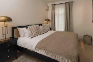 18 Tivoli - By Luxury Apartments