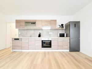 Tolstov Apartments - Studio Apartment with Balcony - 25 Min Messe DUS