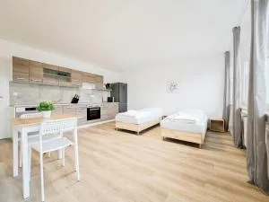 RAJ Living - Studio Apartment with Balcony - 25 Min Messe DUS - Angerhausen