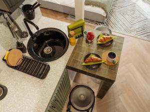 City Center Studio - 180 View - Terrace