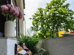 Sunny Studio - Top Location - Charming Balcony