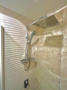 Estudio a pasos del mar y casino