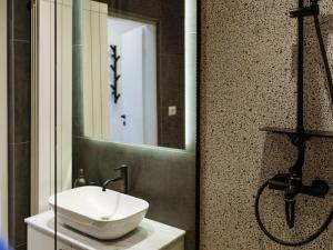 Sunny Studio - Top Location - Charming Balcony