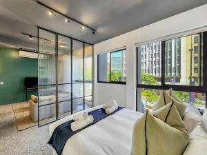 Modern, secure, spacious, Lshedding free-pool