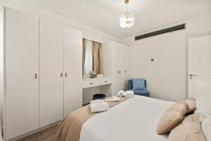 Lazuli Sea View Beachfront Ap 254