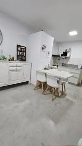 Apoteka Zipoli II - Sinsacate