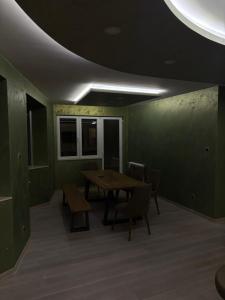 Luxurious apartment with a jaccuzi and 4 bedrooms