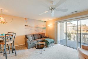 8 Mi to Beach Bayfront Ocean City Condo with Deck