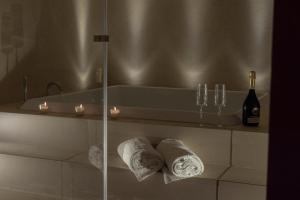 Atipia Cave Suite & SPA