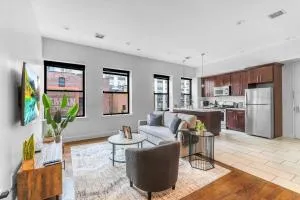 20 MIN to Manhattan! 2BR Luxurious Comfy & Spotless - Harrison