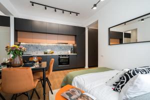 Stunning Views 2BR Flat - Top Location - Terrace