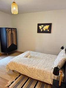 Appartements Les Arcades - WiFi - Spacieux - Centrale : photos des chambres