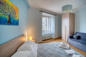 GuestHost - Santa Chiara Apartment with Panoramic Terrace