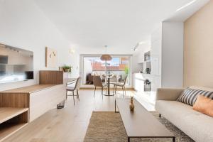 Pineapple Arriola Penthouse