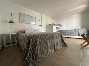 Apartamentos contrafrente al mar