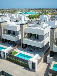 Almendro Villa 2V12 with heated pool at Santa Rosalia Resort - Torre-Pacheco