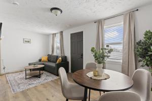 Leech Lake Views Quaint Stay Near Town & Hiking