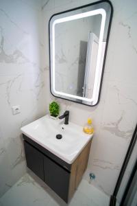 Aqualux Luxury