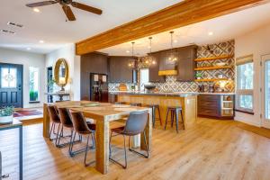 Modern Fischer House with Deck, Fire Pit and Hot Tub!