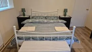 Double room cozy nights in a spacious room - Quarndon