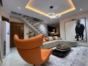 La Vivre Lux - Araromi