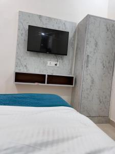 Hotel Rohit ,Agra cantt Railway station