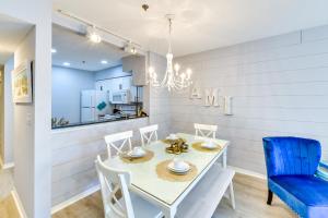 Walk to Beach Home with Porch on Anna Maria Island!