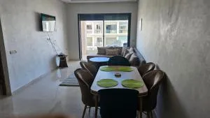 Voyager - Souq al Had