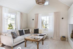 Charming apartment in a red house in Stockholm