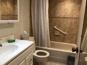 Fort Lauderdale senior Condo