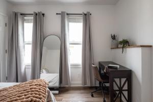 Walkable to Everywhere in Little Italy- Near CWRU and Cleveland Clinic Main Campus