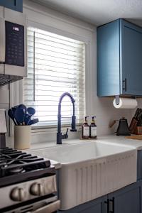 Walkable to Everywhere in Little Italy- Near CWRU and Cleveland Clinic Main Campus