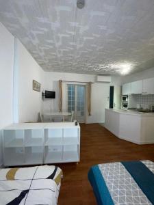 Studio N•2 avec patio en plein cœur de la ville