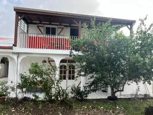 Bercé Par Le COCOTIER Meublé 2 chambres - Fonds dʼ Or