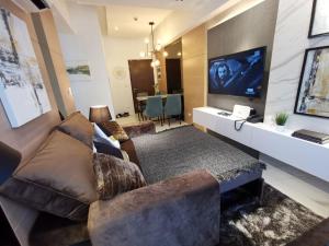 1BR Staycation at The Florence McKinley Hill BGC Taguig
