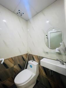 Thuỳ Dương 1 Hotel CHỈ 3 PHÚT TỚI SÂN BAY TÂN SƠN NHẤT