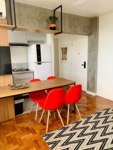 Leblon – Recém-reformado com vista Mar.