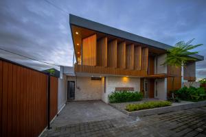 Three Bedroom Pool Villa - VIIV House by Soobali